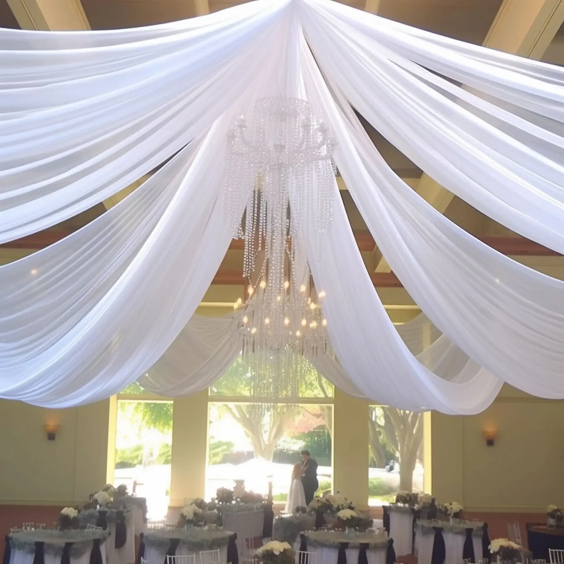 White Wedding Dress Ceiling Dr - Wedding Ceremony Supply 评论和价格