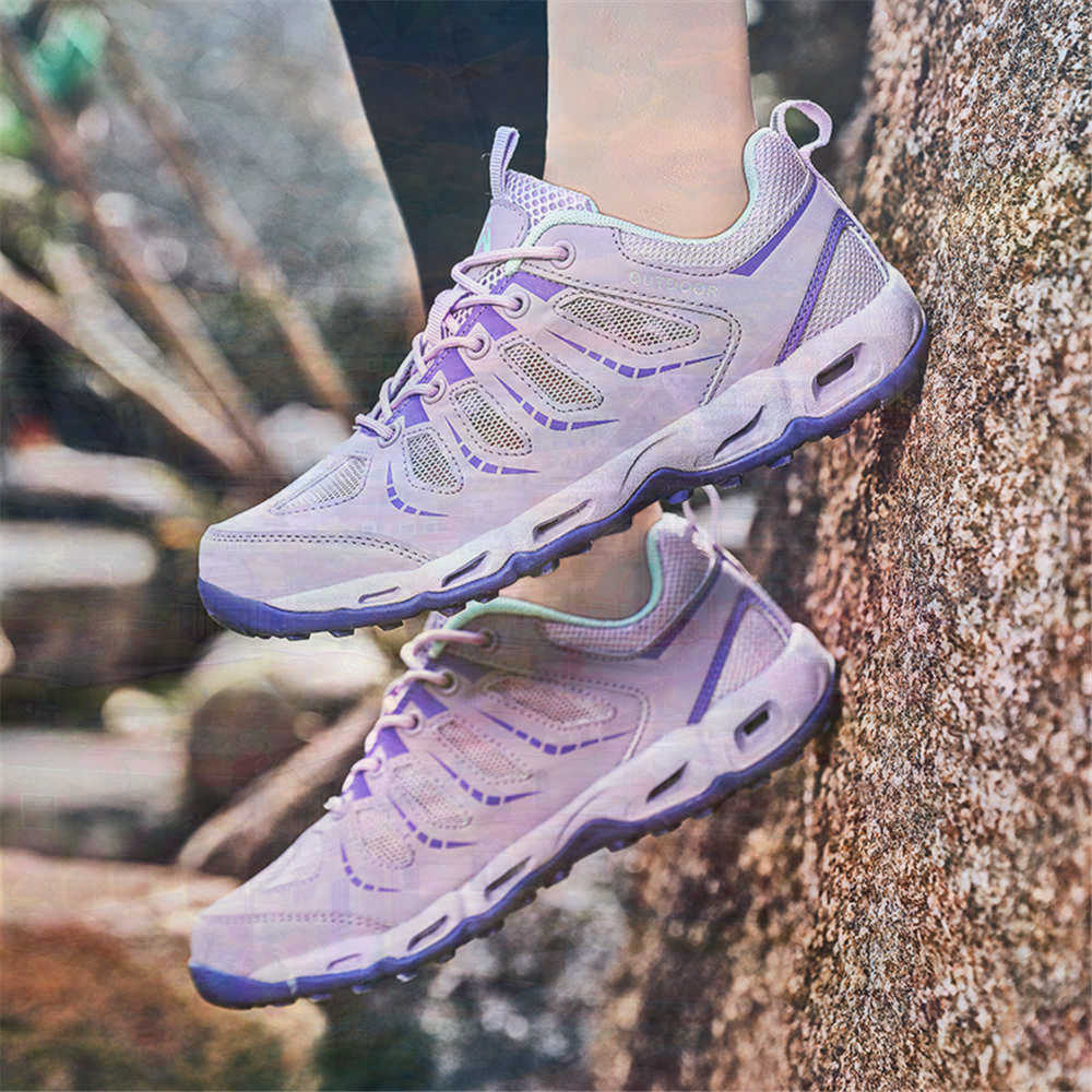 Sumer Round Tip Silver Sneaker - Wedding Ceremony Supply 评论和价格
