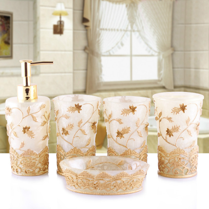 European Style Emboss Resin Ba - Wedding Bathroom Supply Kit 评论和价格