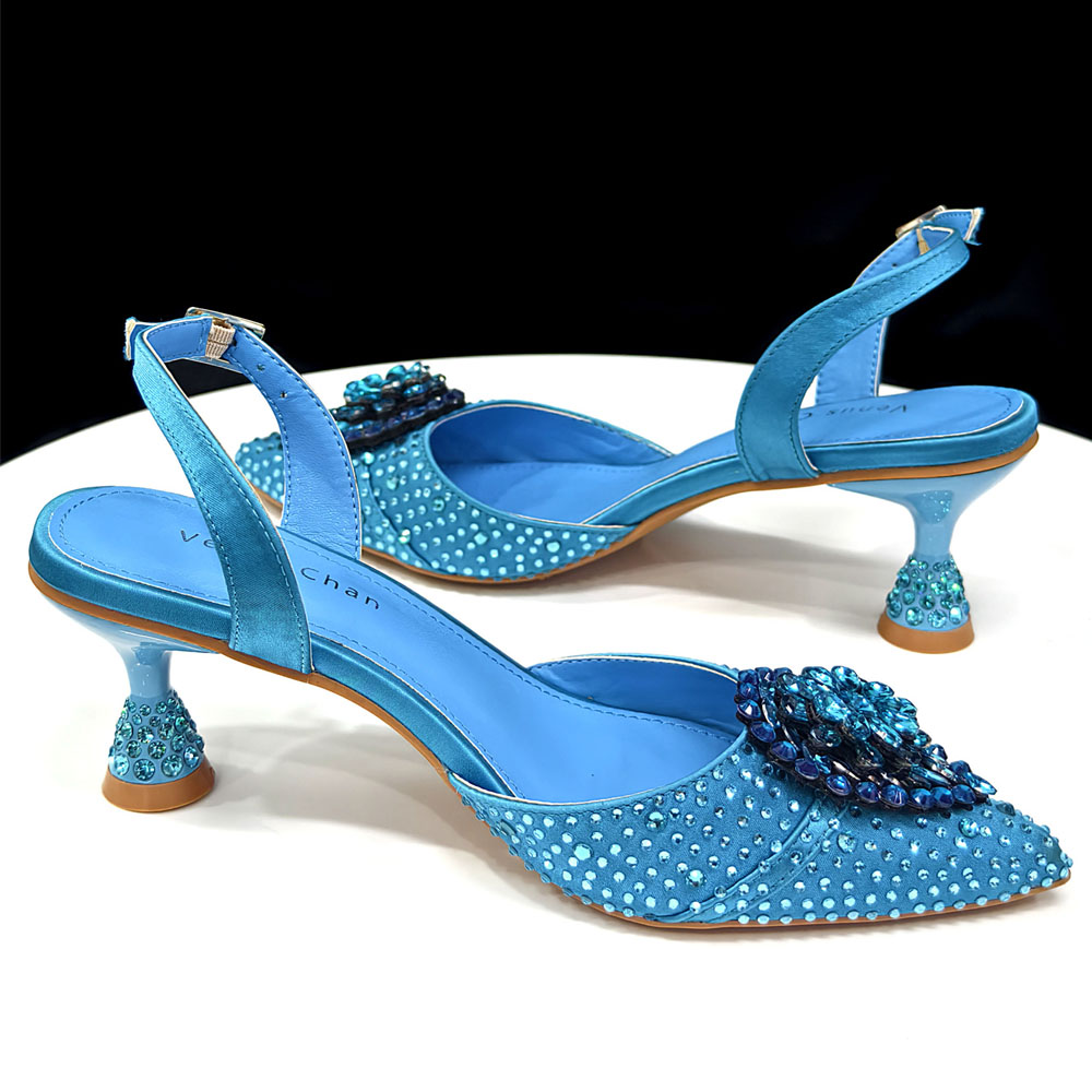 Crystal Rhinestone Heels & Clu - Wedding Vendor 评论和价格