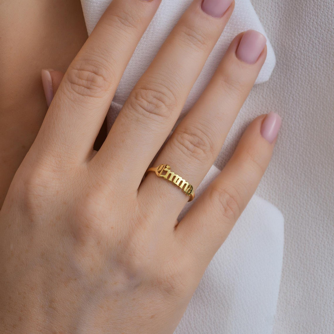 Custom Gold Ring Women Gothic  - Wedding Zone 评论和价格